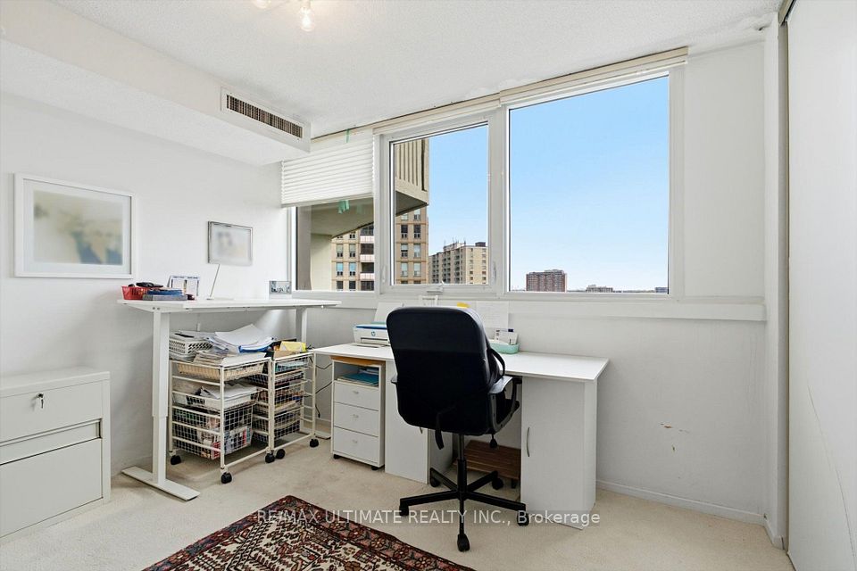 150 Neptune Drive 805, Toronto, ON M6A 2Y9 25
