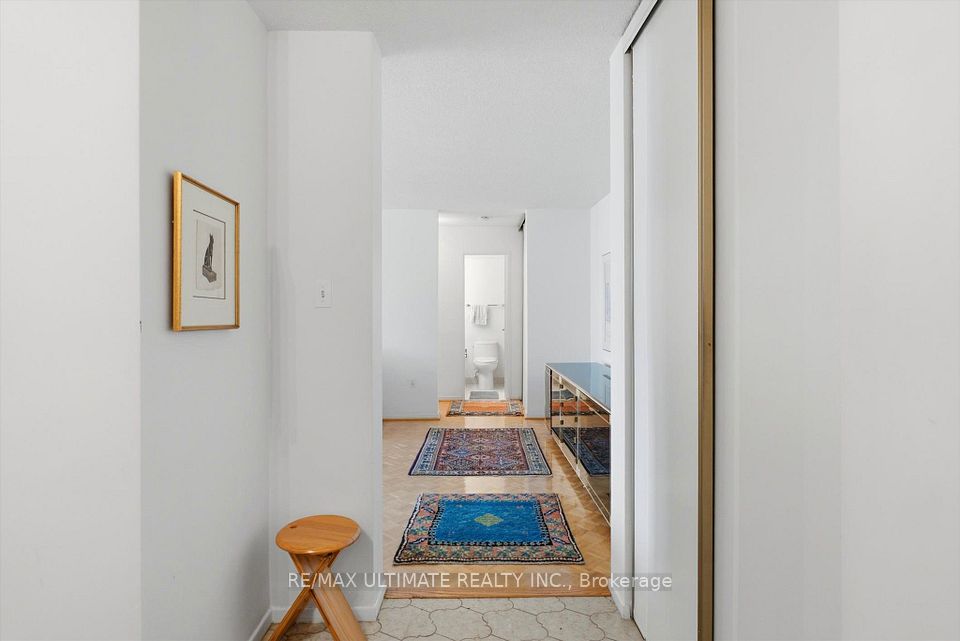 150 Neptune Drive 805, Toronto, ON M6A 2Y9 2