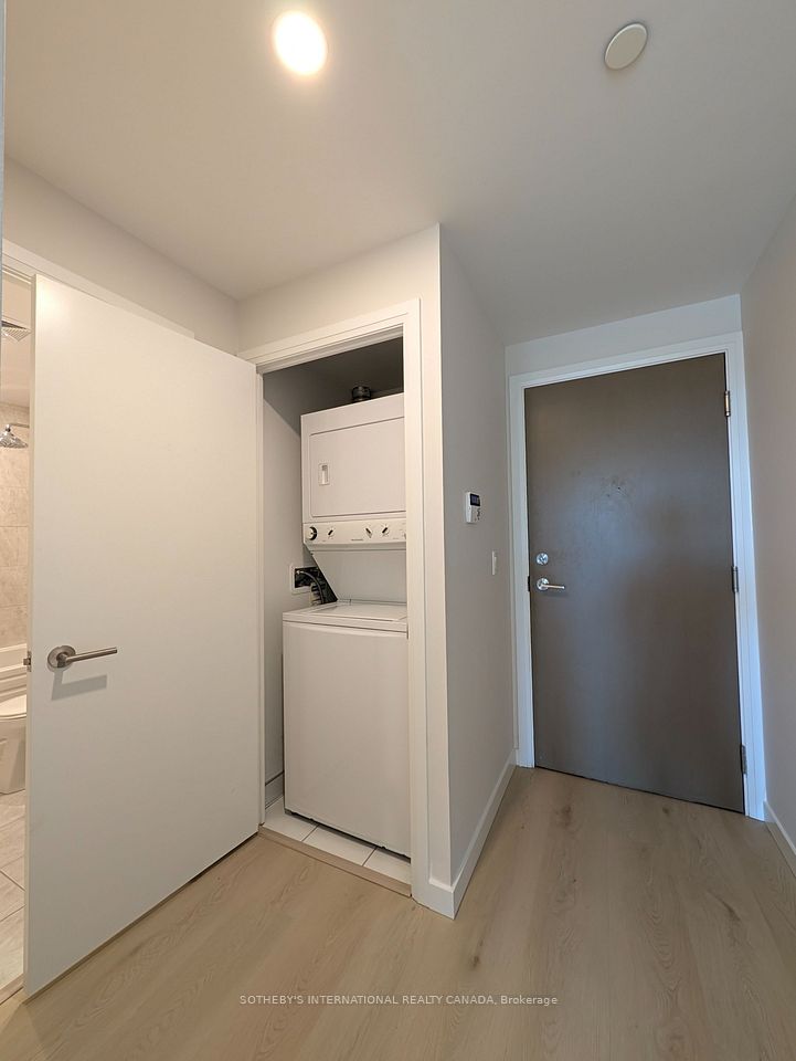 160 Vanderhoof Avenue 207, Toronto, ON M4G 0B7 10
