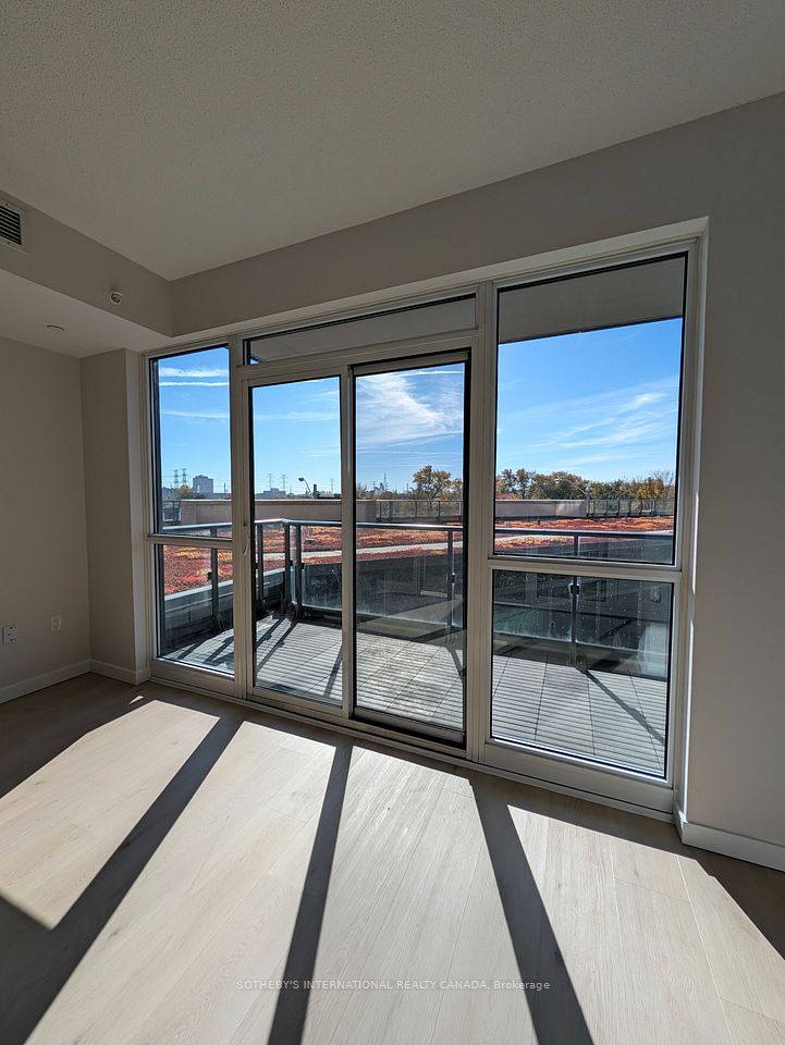 160 Vanderhoof Avenue 207, Toronto, ON M4G 0B7 11