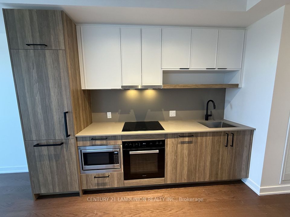 89 Montclair Avenue 1619, Toronto, ON M5P 1P5 2