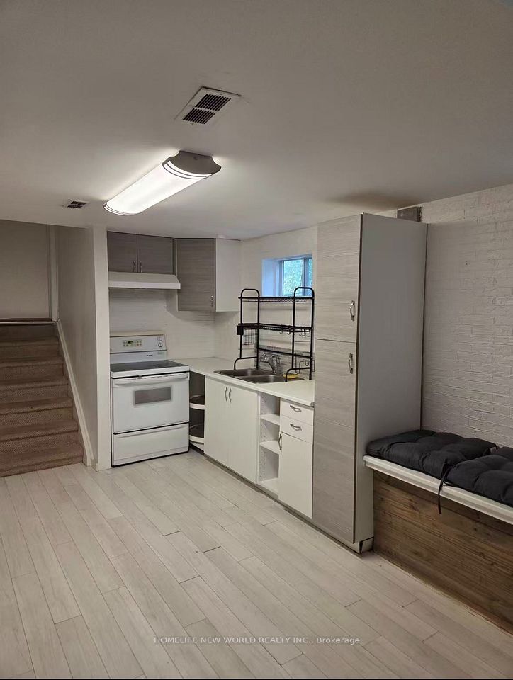 Semi-Detached at Lower - 32 Greyhound Drive, Toronto, ON M2H 1K3