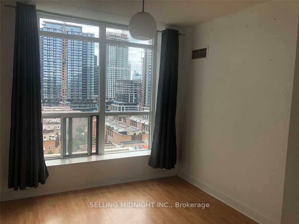 50 Lynn Wiilams Street 1103, Toronto, ON M6K 3R9 7