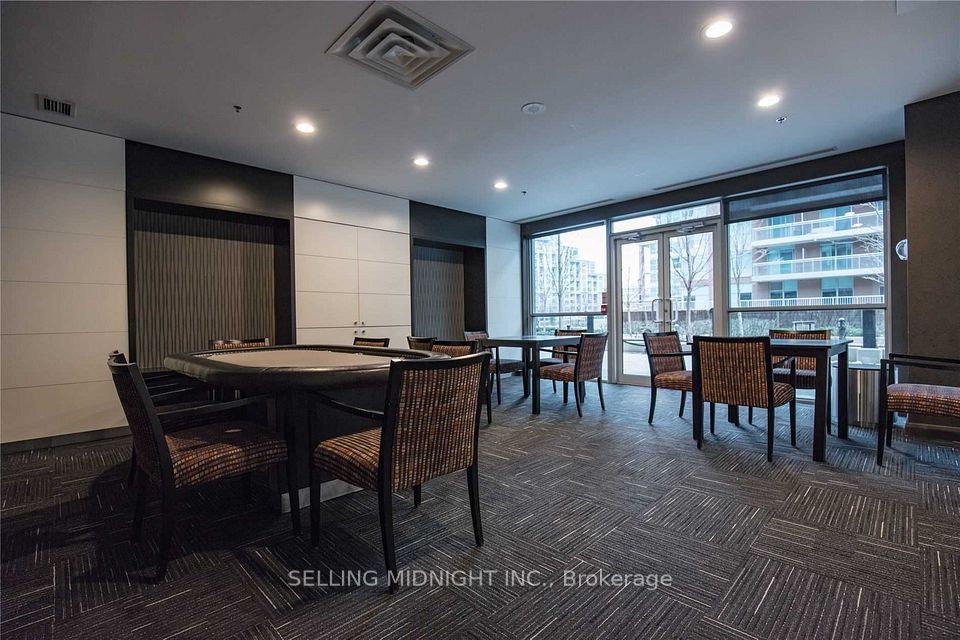50 Lynn Wiilams Street 1103, Toronto, ON M6K 3R9 21
