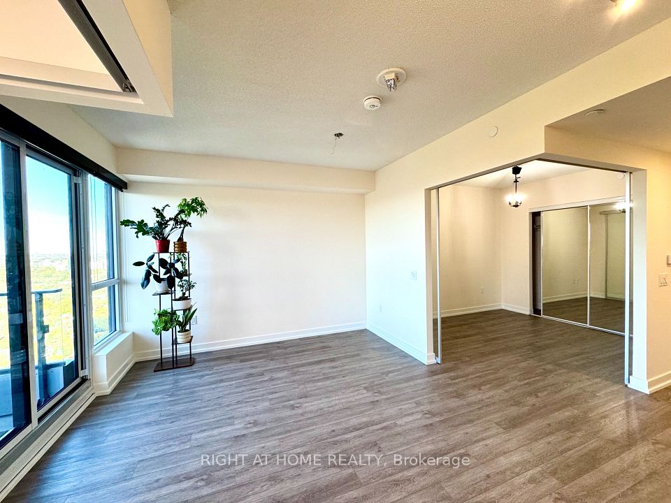 395 Bloor Street E 3705, Toronto, ON M4W 0B4 7