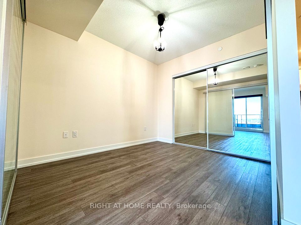 395 Bloor Street E 3705, Toronto, ON M4W 0B4 13
