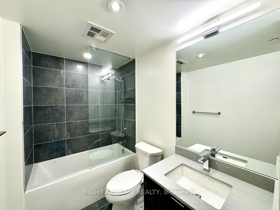 395 Bloor Street E 3705, Toronto, ON M4W 0B4 19