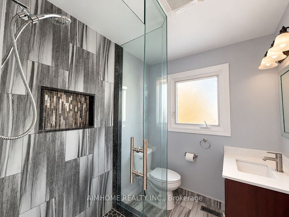 46 Chalet Road, Toronto, ON M2J 3V4 17