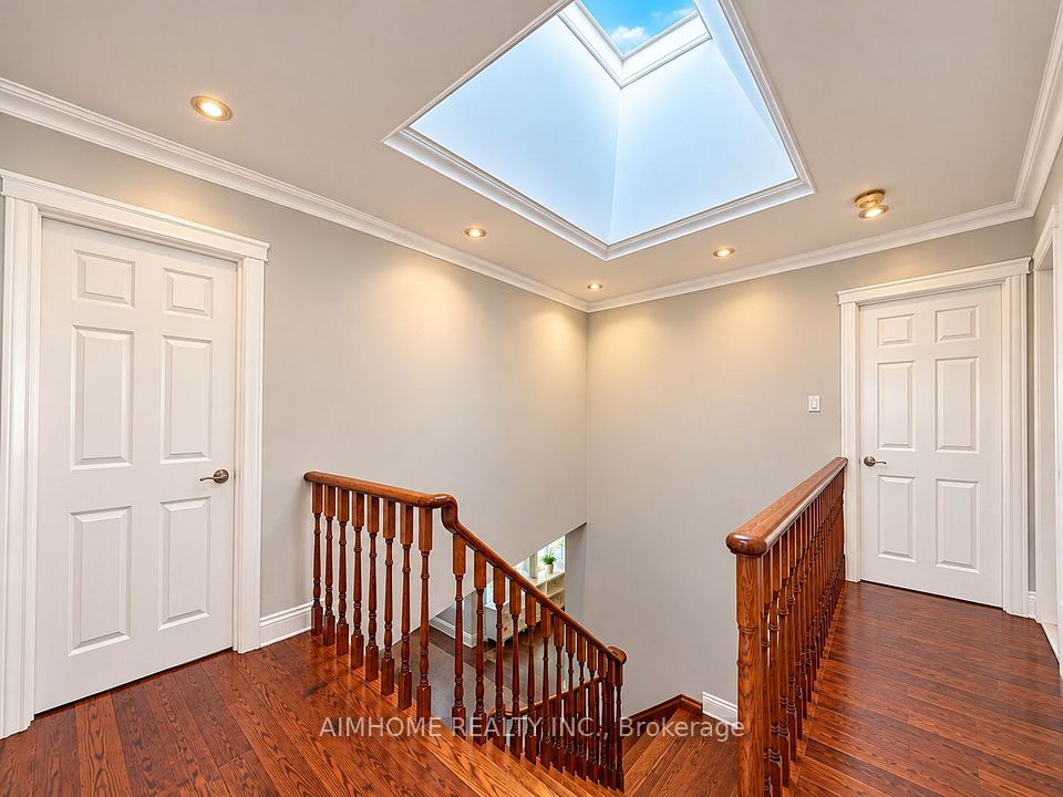 46 Chalet Road, Toronto, ON M2J 3V4 12