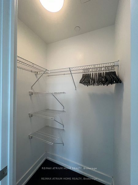 7 Grenville Street 4101, Toronto, ON M4Y 0E9 11