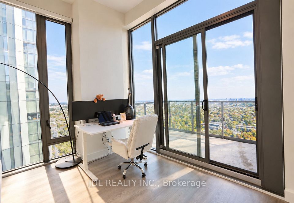 8 Cumberland Street 5105, Toronto, ON M4W 0B6 5