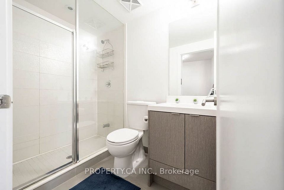 10 York Street 1903, Toronto, ON M5J 2Z2 10