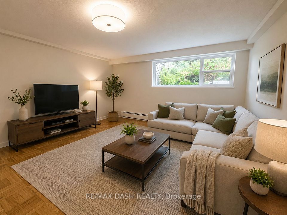 79 Greensides Avenue Lower, Toronto, ON M6G 3P8 2