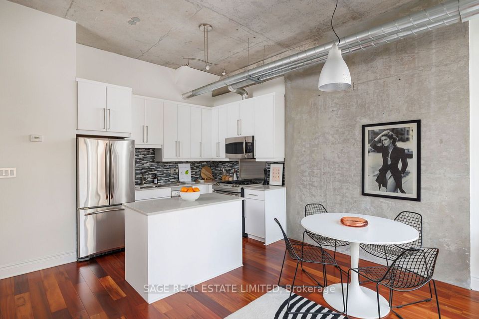 261 King Street E 402, Toronto, ON M5A 4T6 21