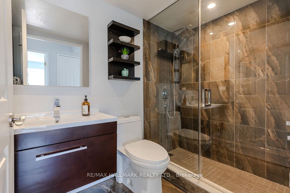 906 Sheppard Avenue W 308, Toronto, ON M3H 2T5 24