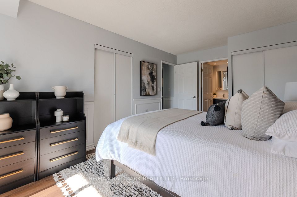 906 Sheppard Avenue W 308, Toronto, ON M3H 2T5 17