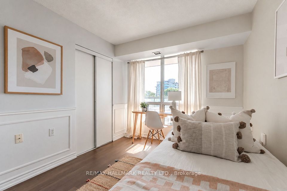 906 Sheppard Avenue W 308, Toronto, ON M3H 2T5 22