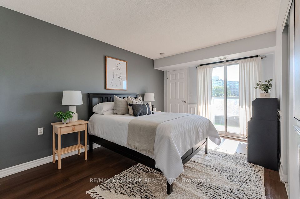 906 Sheppard Avenue W 308, Toronto, ON M3H 2T5 16