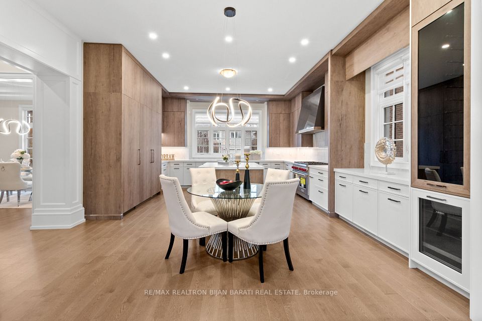29 Ballyconnor Court, Toronto, ON M2M 4C6 6