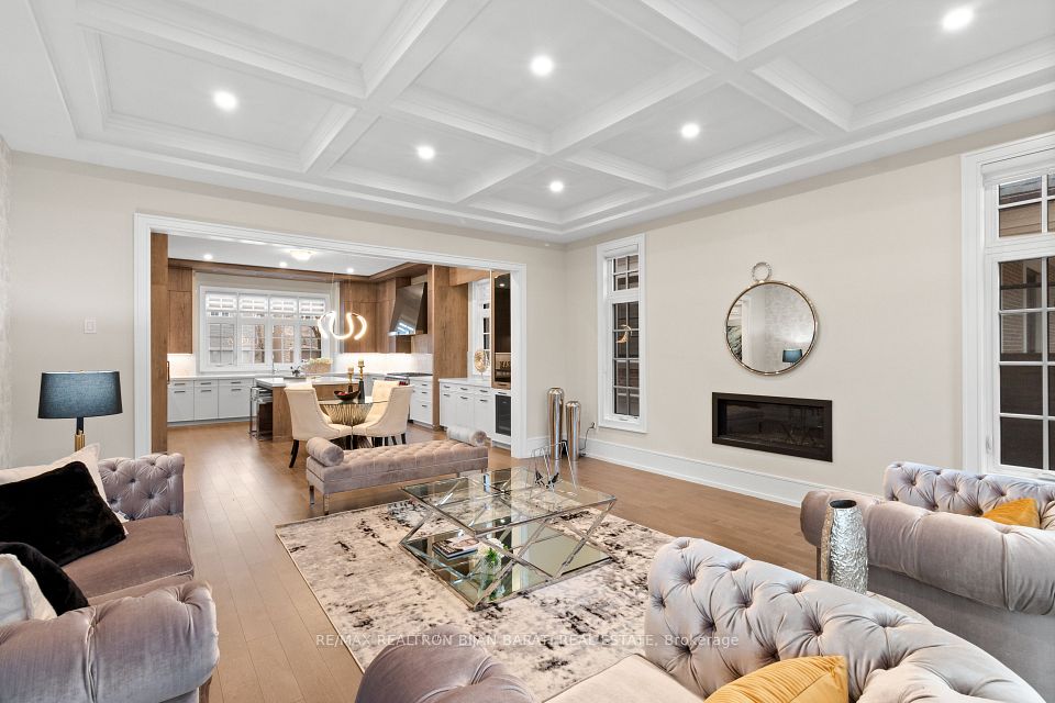 29 Ballyconnor Court, Toronto, ON M2M 4C6 15
