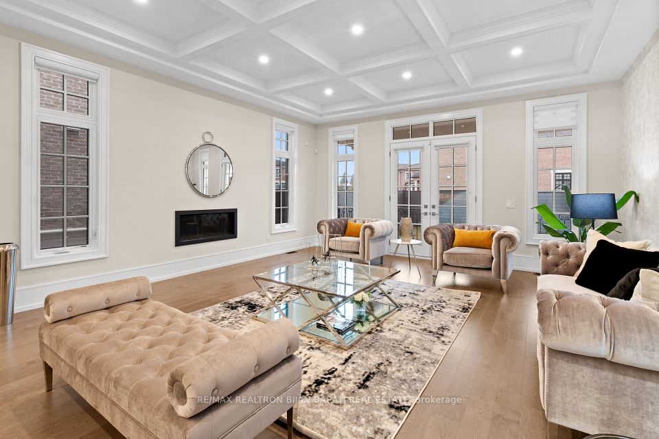 29 Ballyconnor Court, Toronto, ON M2M 4C6 17