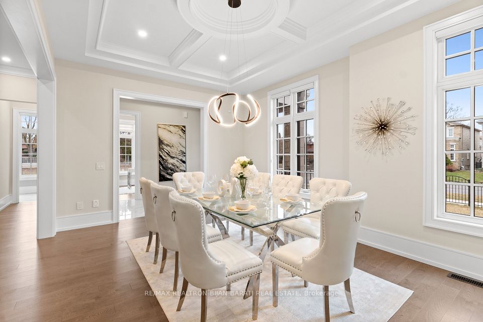 29 Ballyconnor Court, Toronto, ON M2M 4C6 11