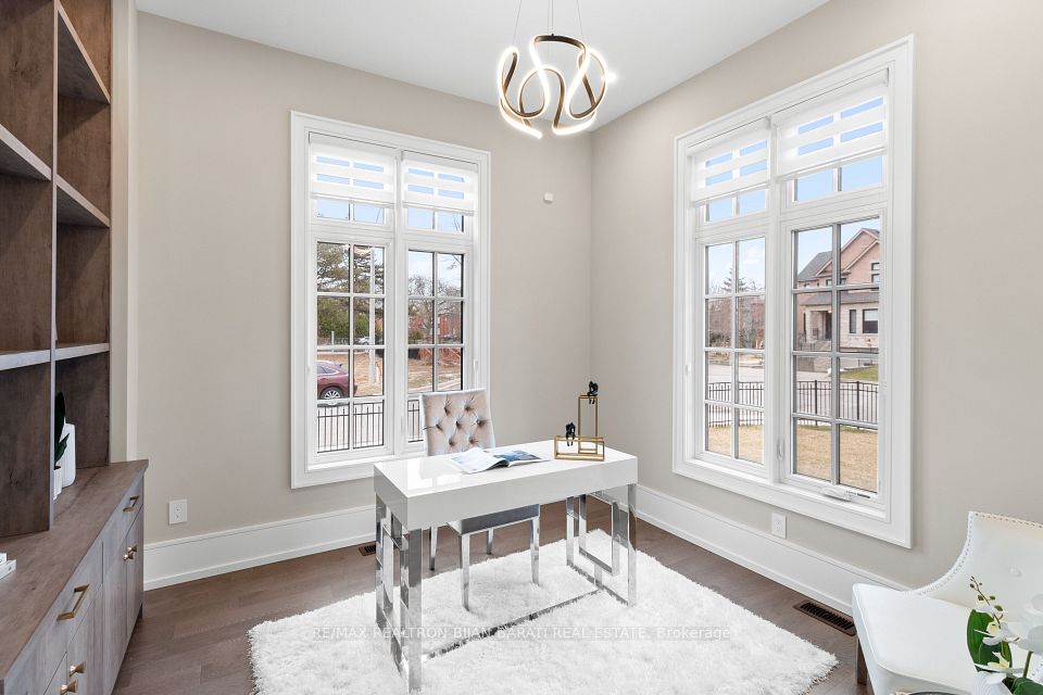 29 Ballyconnor Court, Toronto, ON M2M 4C6 20