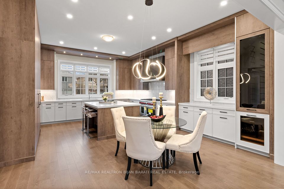 29 Ballyconnor Court, Toronto, ON M2M 4C6 3