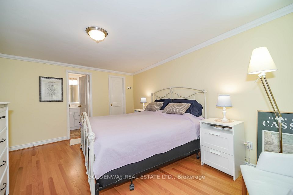 65 Wagon Trailway, Toronto, ON M2J 4V4 16