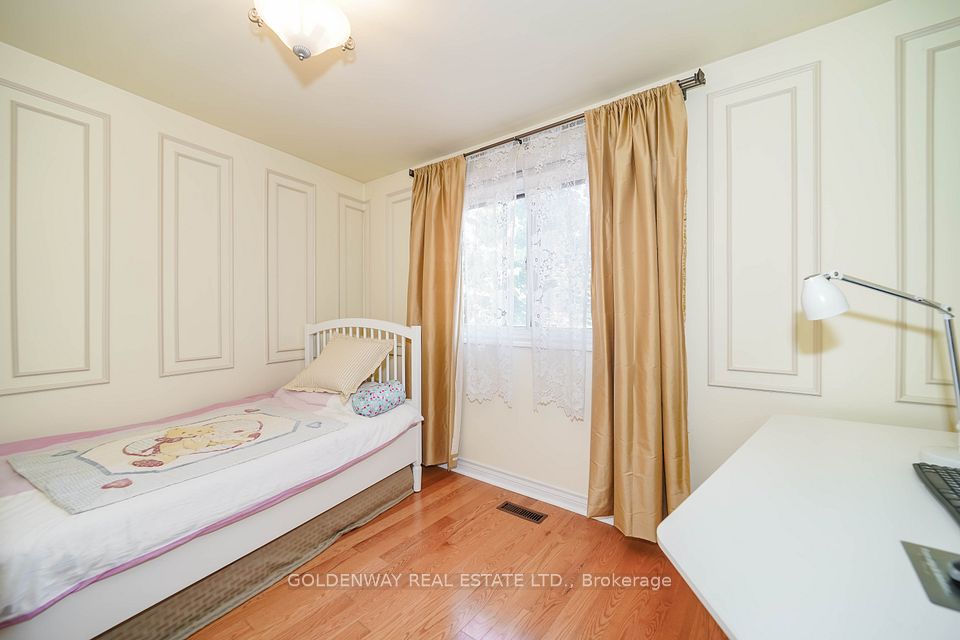 65 Wagon Trailway, Toronto, ON M2J 4V4 20