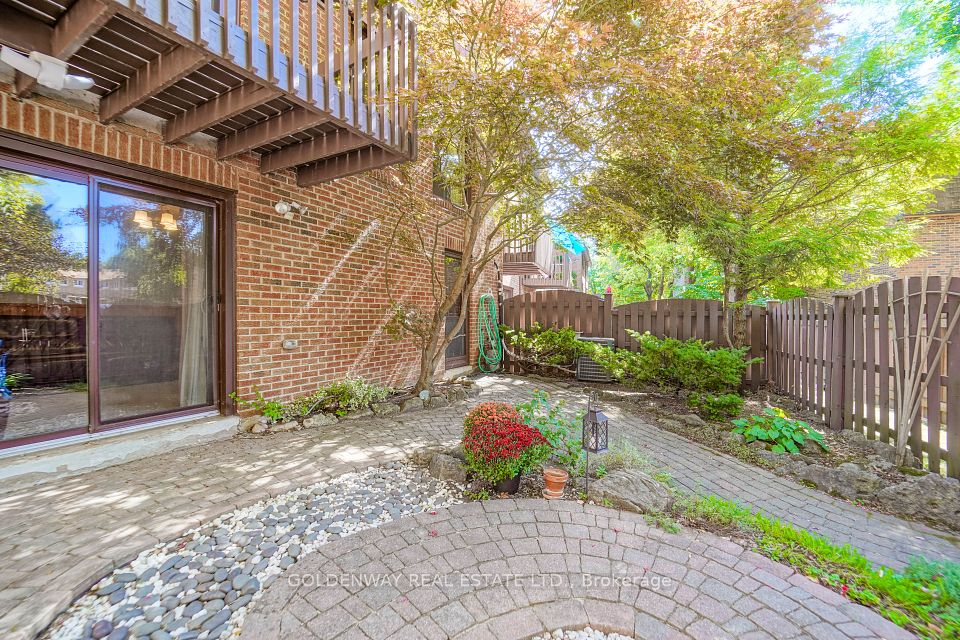 65 Wagon Trailway, Toronto, ON M2J 4V4 5