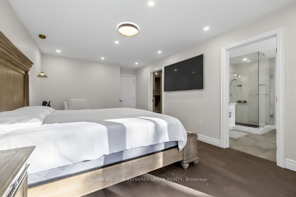 37 Shouldice Court, Toronto, ON M2L 2S3 15