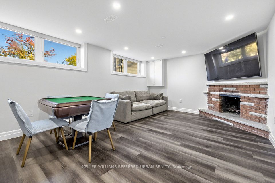 37 Shouldice Court, Toronto, ON M2L 2S3 23