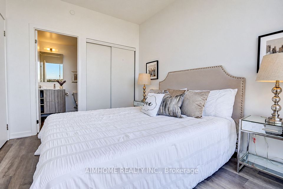50 Forest Manor Road 2403, Toronto, ON M2J 0E3 19