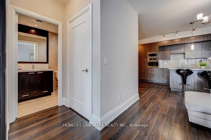 120 Harrison Garden Boulevard 611, Toronto, ON M2N 0H1 11
