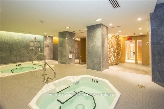 120 Harrison Garden Boulevard 611, Toronto, ON M2N 0H1 2