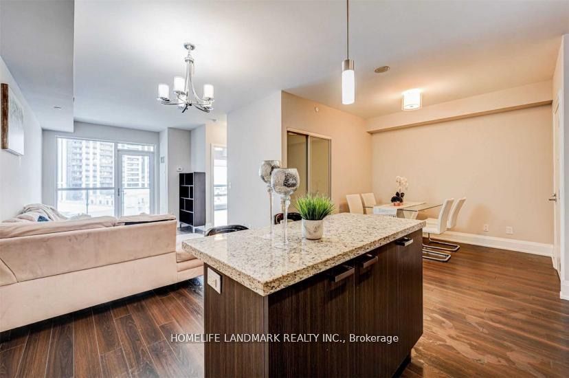 120 Harrison Garden Boulevard 611, Toronto, ON M2N 0H1 13