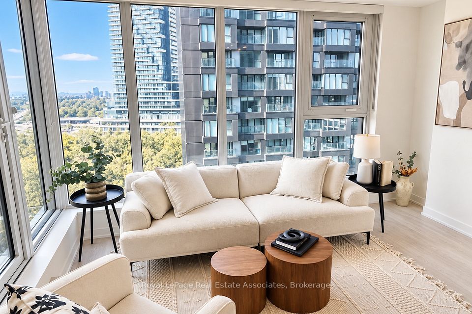 1 Quarrington Lane 1004, Toronto, ON M3C 0S4 6