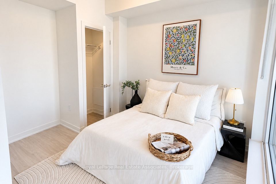 1 Quarrington Lane 1004, Toronto, ON M3C 0S4 7