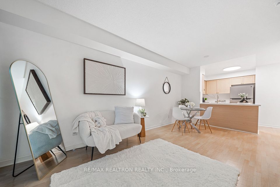 5508 Yonge Street 1606, Toronto, ON M2N 5S2 12