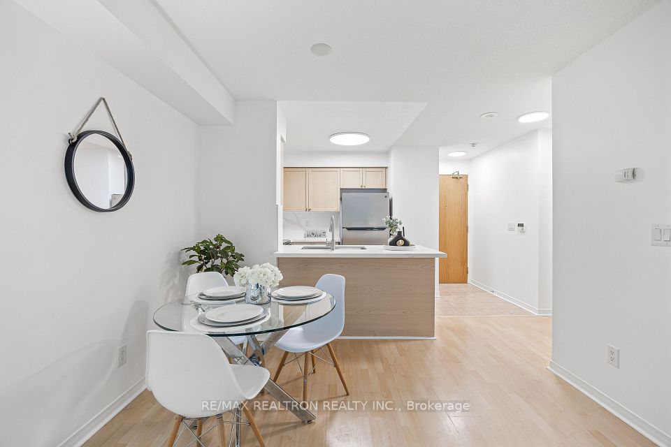 5508 Yonge Street 1606, Toronto, ON M2N 5S2 16