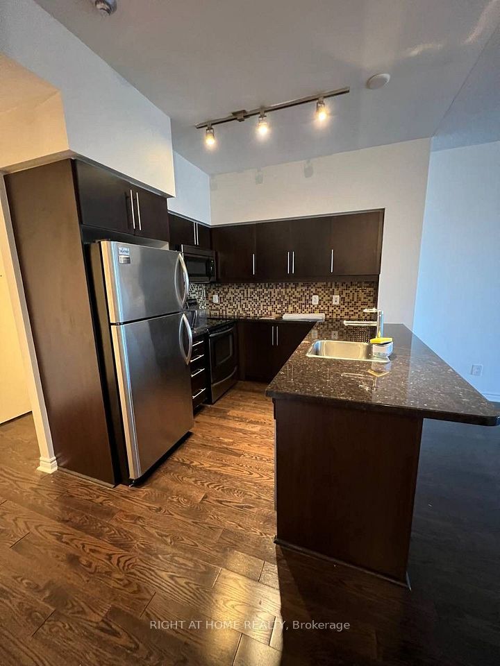 2885 Bayview Avenue 1209, Toronto, ON M2K 0A3 4