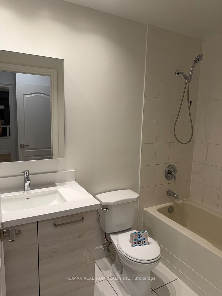 1 Clairtrell Road 808, Toronto, ON M2N 7H6 21