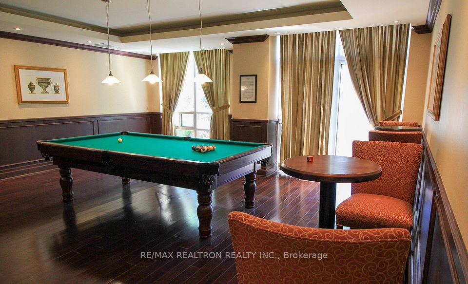 1 Clairtrell Road 808, Toronto, ON M2N 7H6 5