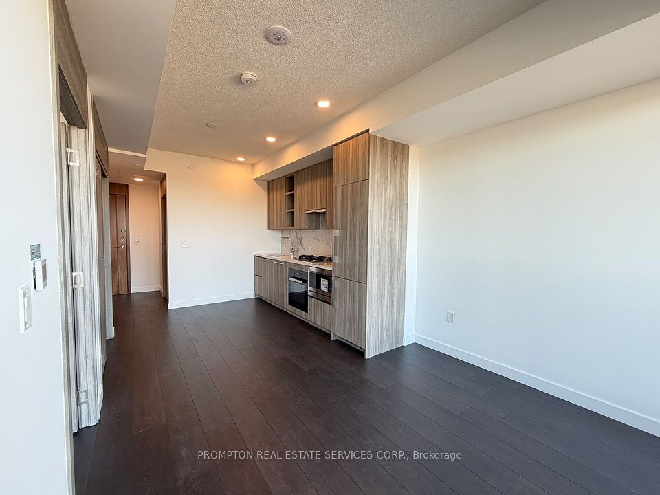 75 Billes Heights 1903, Toronto, ON M2K 0J8 6