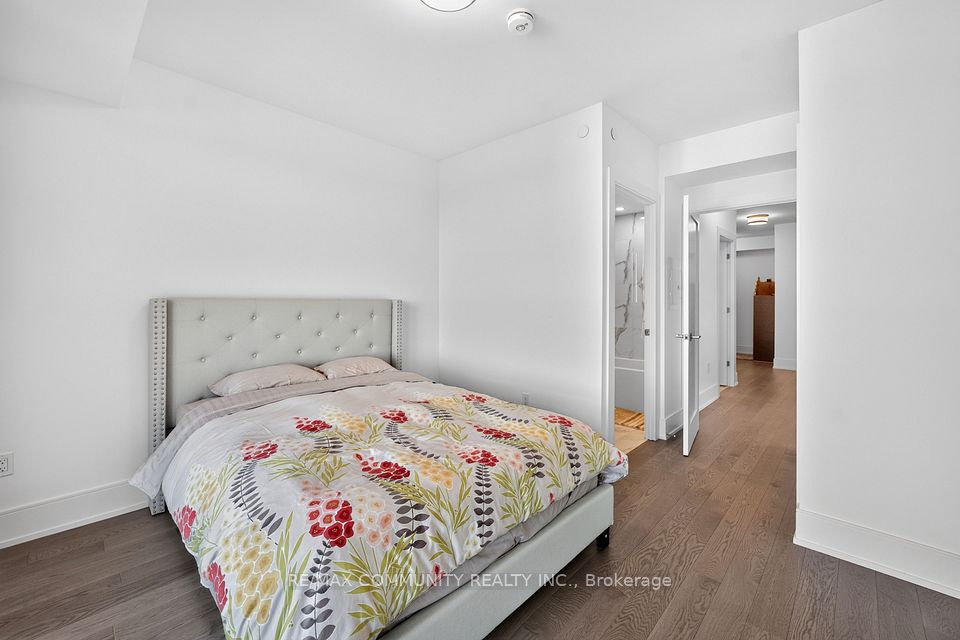 10 Inn On The Park Drive 2203, Toronto, ON M3C 0P9 25