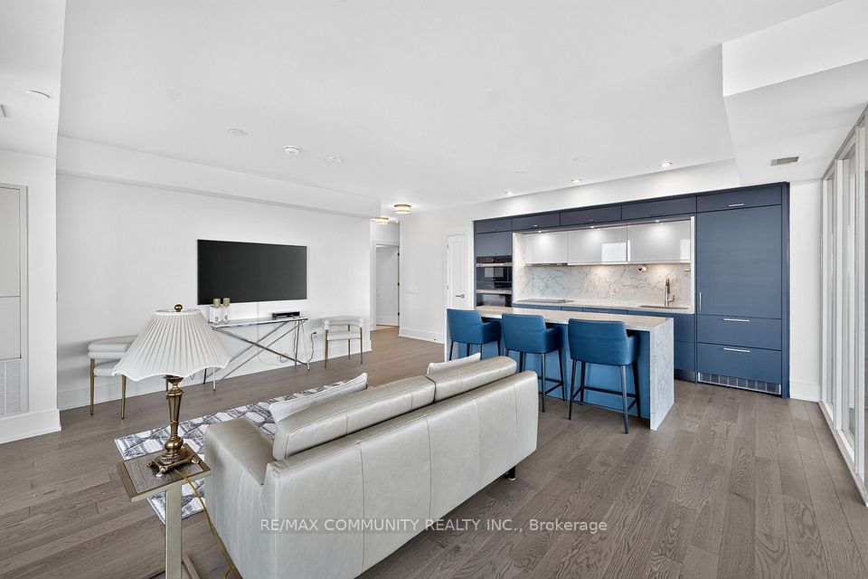 10 Inn On The Park Drive 2203, Toronto, ON M3C 0P9 12