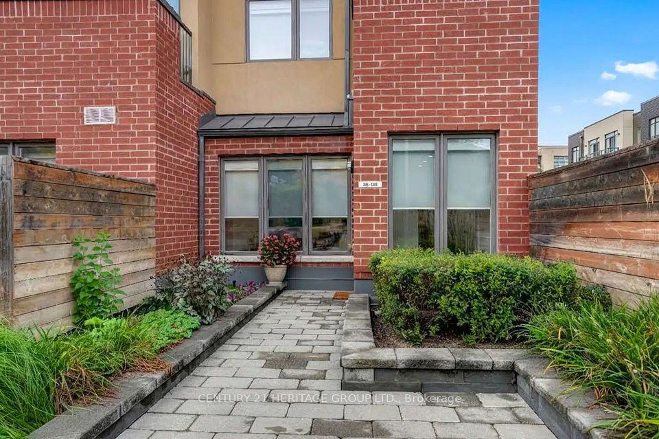 9R Clintwood Gate NE 20, Toronto, ON M3A 0A8 2