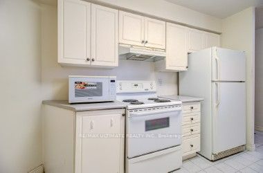 1700 Eglinton Avenue E 525, Toronto, ON M4A 2X4 2