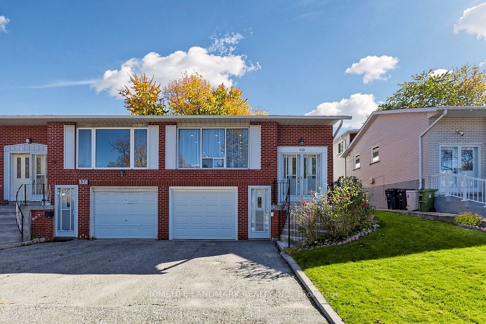 Semi-Detached at 132 Chipwood Crescent, Toronto, ON M2J 3X7